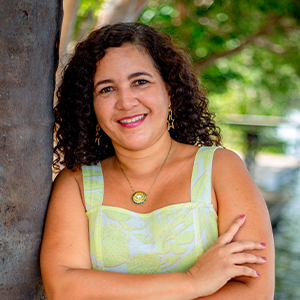 Foto da escritora Katiana Rigaud